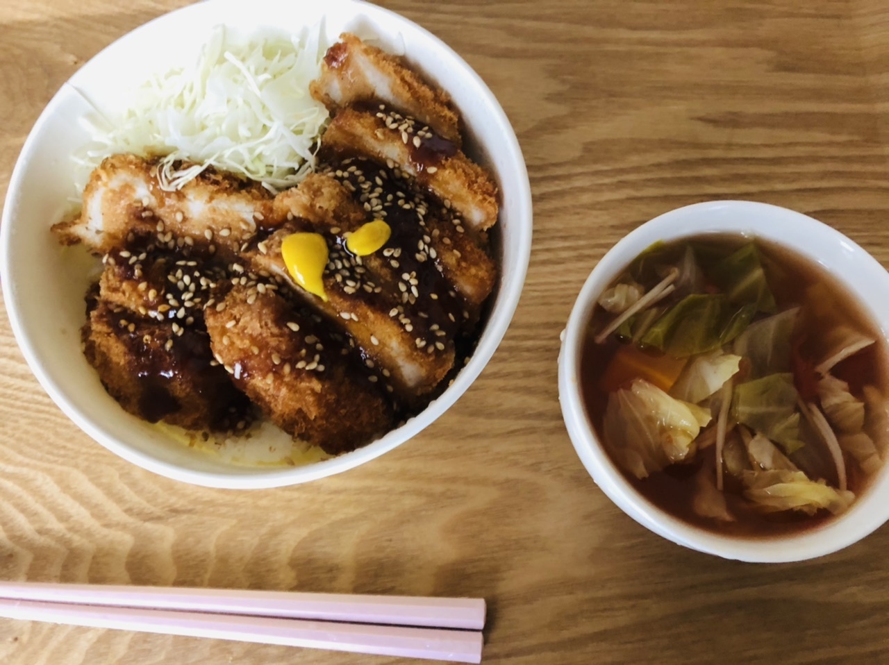 まい泉監修はソースだった ローソンのカツ丼 お散歩アルバム 賑やかな夏に