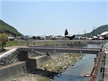 北川2号橋も架かった_e0175370_13520637.jpg
