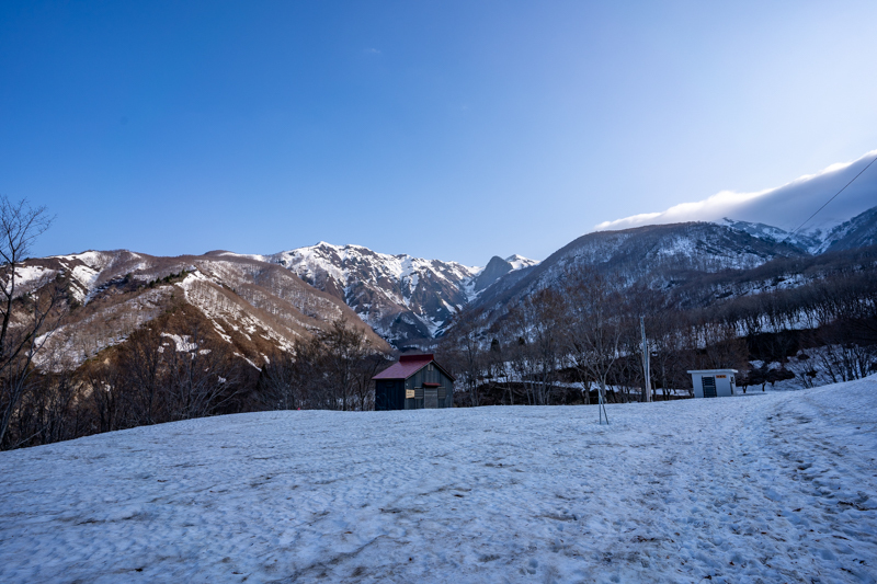 ピーク踏まず　残雪の巻機山_b0244811_23520462.jpg