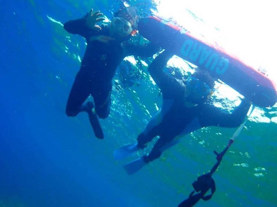 青い名蔵湾は久しぶり(#^^#)_a0189838_12301423.jpg