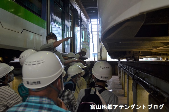 大好評☆地鉄の車庫見学ツアー、募集中です！_a0243562_14162292.jpg