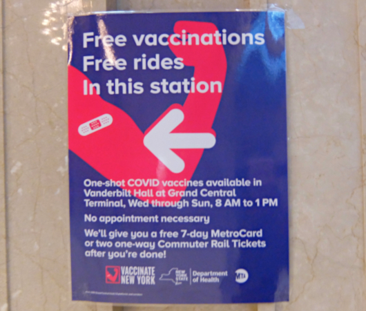 今、NYCの観光名所では、観光客も無料&予約なしでワクチン接種できます!!_b0007805_23172651.jpg