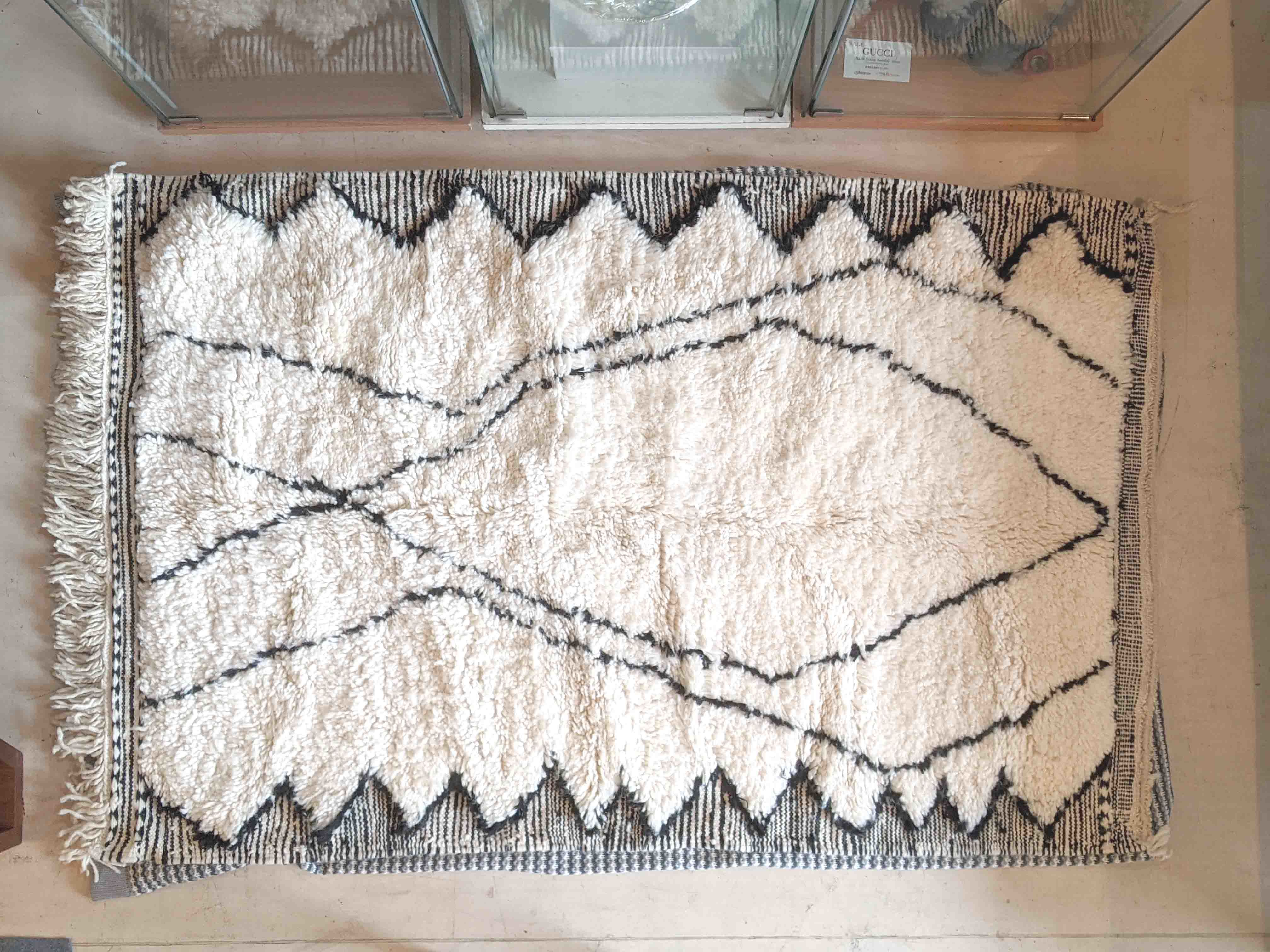 モロッコ伝統工芸】Beniourain Rug/ベニワレン ラグ 手織り/絨毯 が