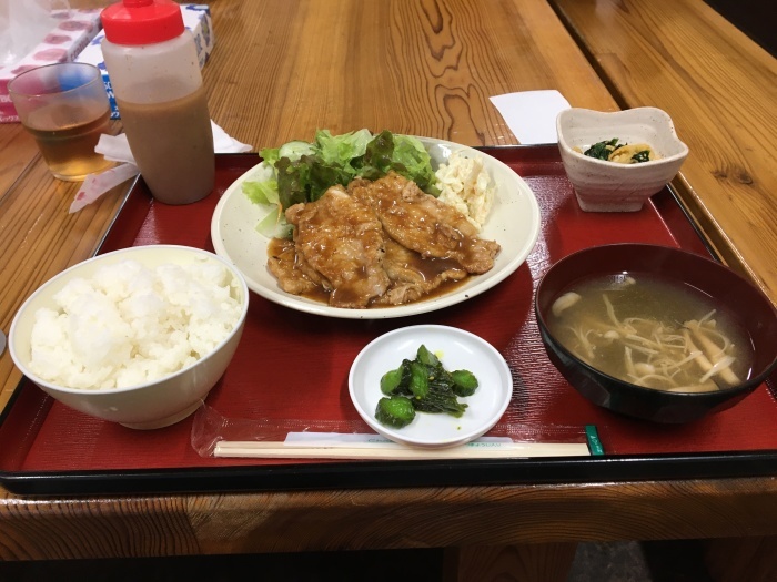 生姜焼き定食_b0120103_08022563.jpeg