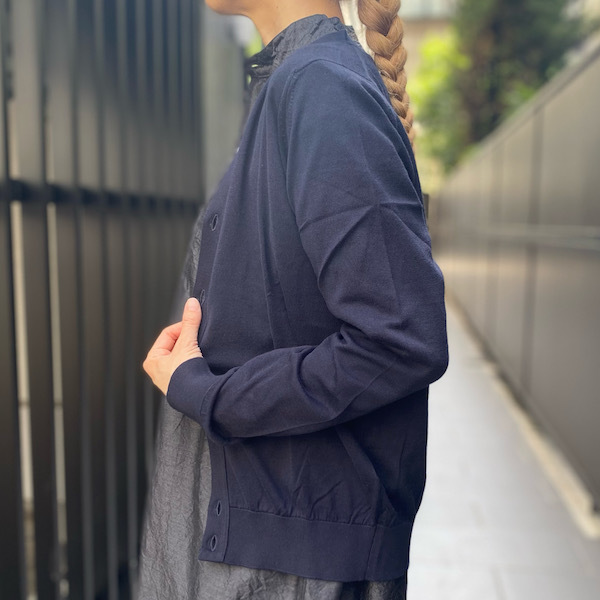 JOHN SMEDLEY / V Neck Cardigan_d0364239_19352677.jpg