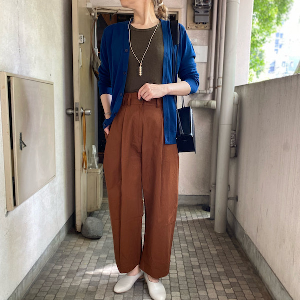 JOHN SMEDLEY / V Neck Cardigan_d0364239_19371351.jpg