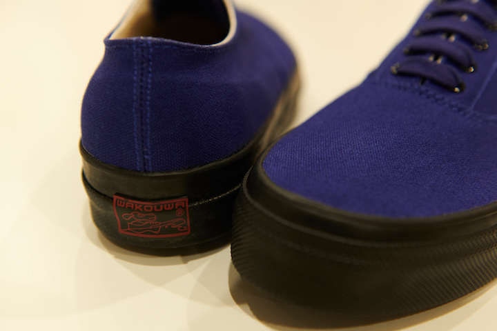 \"WAKOUWA DECK SHOES LOW BLACK SOLE / IK.BLUE\"ってこんなこと。_c0140560_09380154.jpg