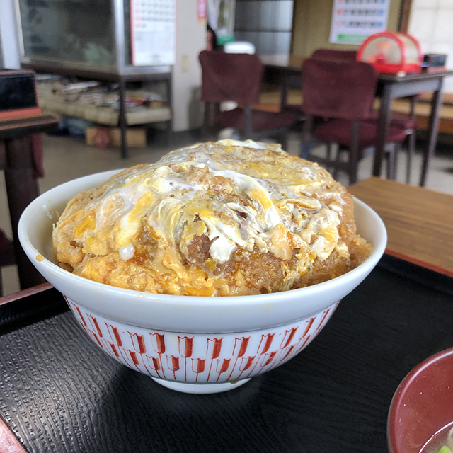 美よし食堂でお昼_a0349423_10025496.jpg