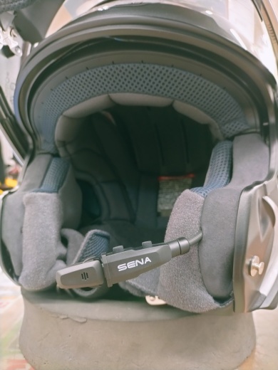 SENA新商品！激安でも高性能インカム登場！！_b0163075_18534187.jpg