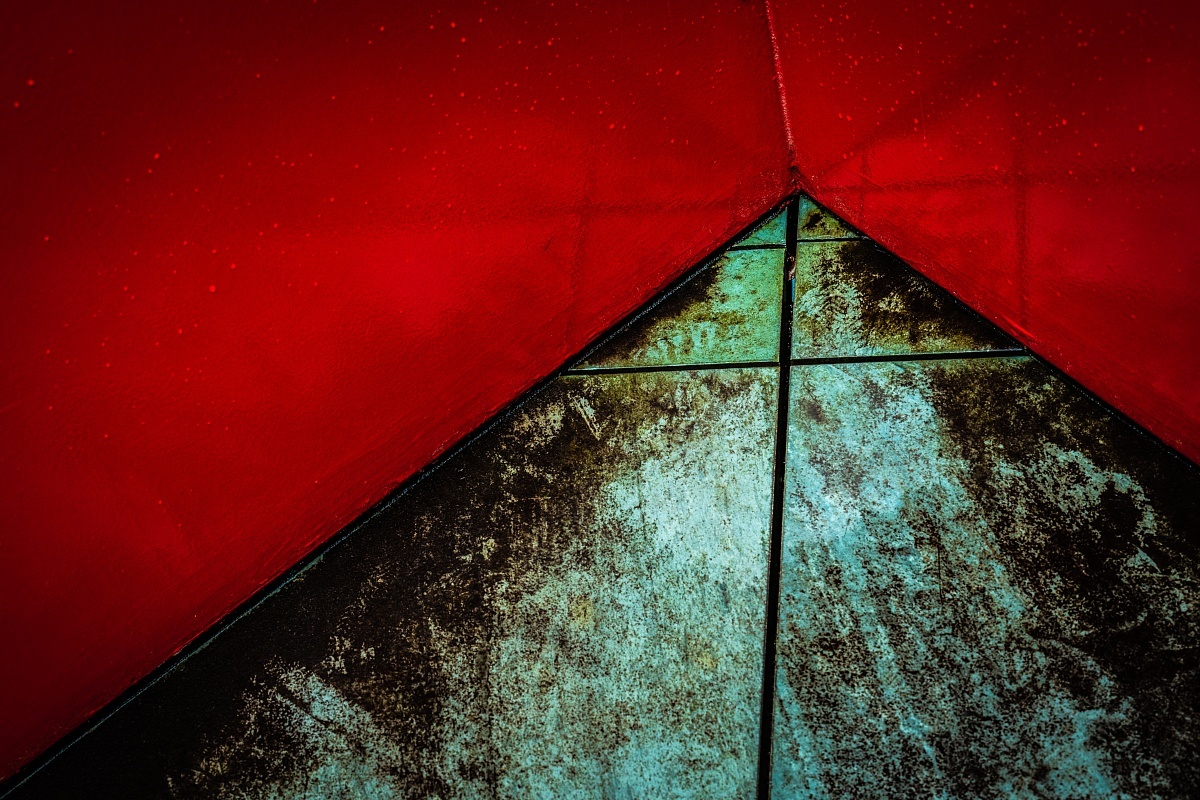 雨に濡れる原色_d0353489_20453615.jpg
