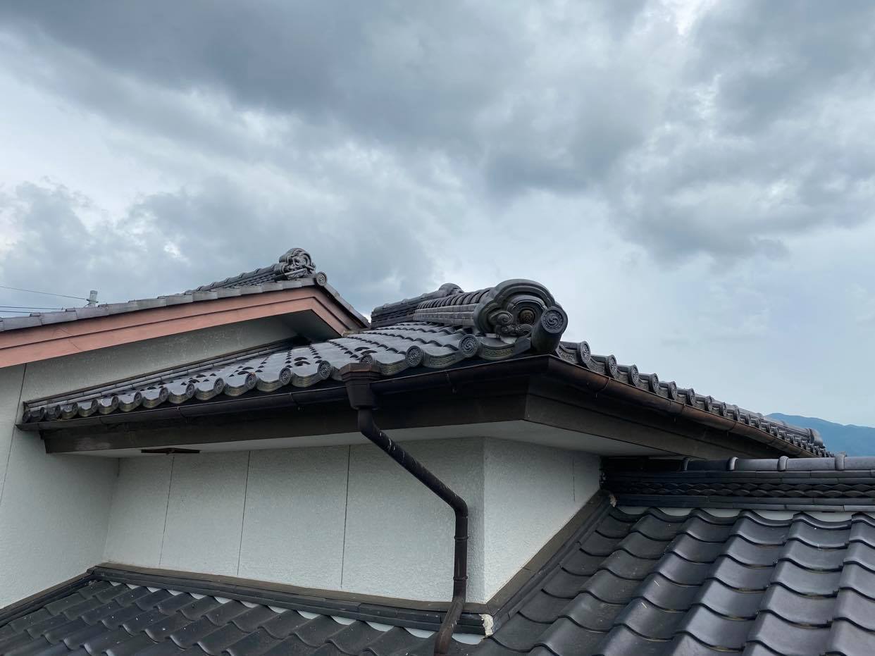 笛吹市　銀黒の屋根　其の四_b0242734_18130272.jpg