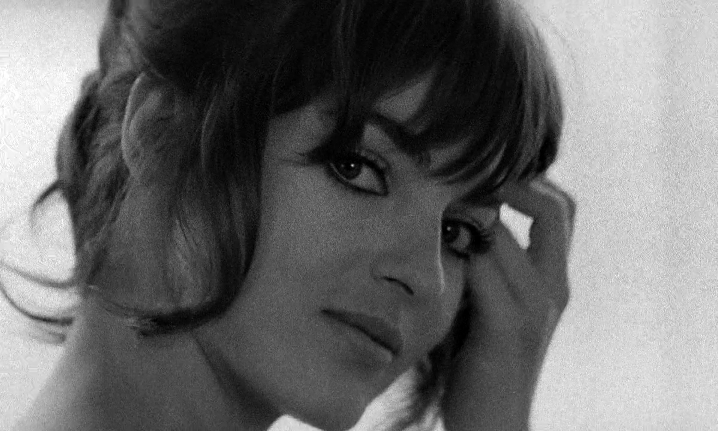 マリー＝フランス・ピジェ（Marie-France Pisier）「ヨーロッパ横断特急」（1966）・・・③_e0042361_20161736.jpg