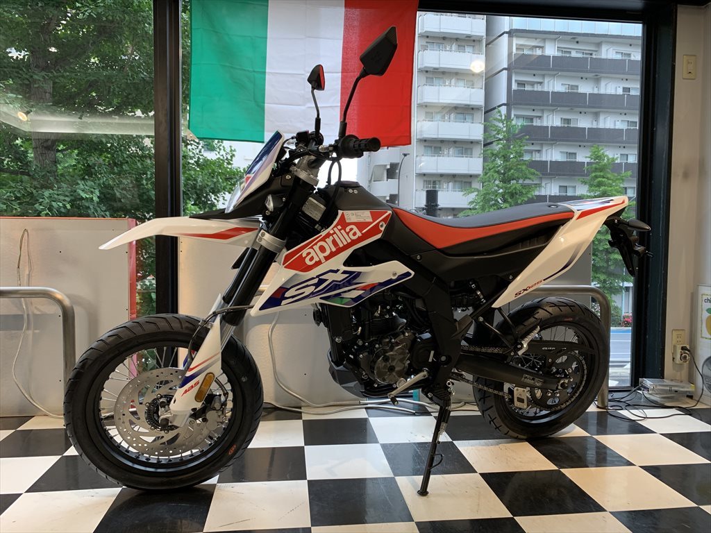 アプリリアRX125＆SX125 2021年モデル入荷しました♪_d0099181_16073542.jpg