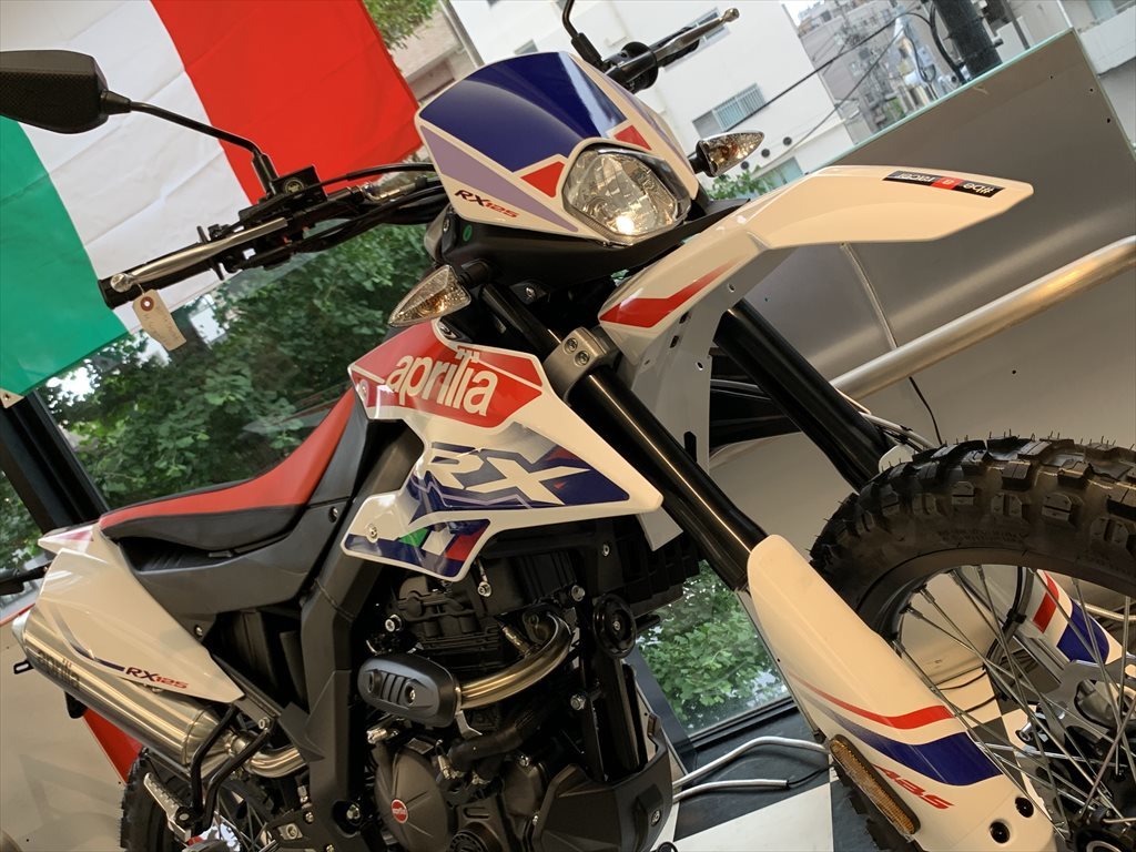 アプリリアRX125＆SX125 2021年モデル入荷しました♪_d0099181_16112660.jpg