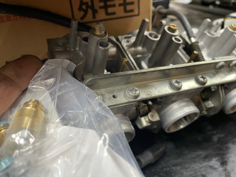 \'98 YAMAHA XJR400 + お知らせ_d0348774_08312311.jpg