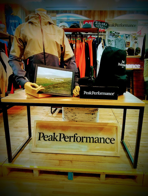 PeakPerformance POP UP開催！_d0198793_14013698.jpg