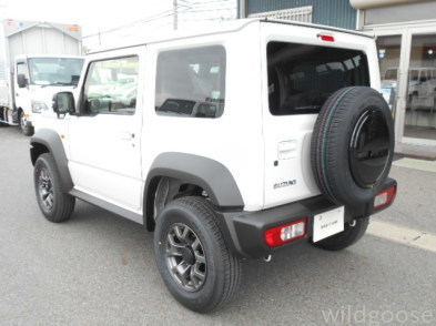 ★オススメ車★ JB74Wジムニーシエラ 入庫です(^^♪_c0213517_15531978.jpg