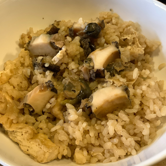 アワビの炊き込みご飯 磯の香りに包まれる 線路マニアでアコースティックなギタリスト竹内いちろ 三重 四日市 アワビの炊き込みご飯 磯の香りに包まれる 線路マニアでアコースティックなギタリスト竹内いちろ 三重 四日市