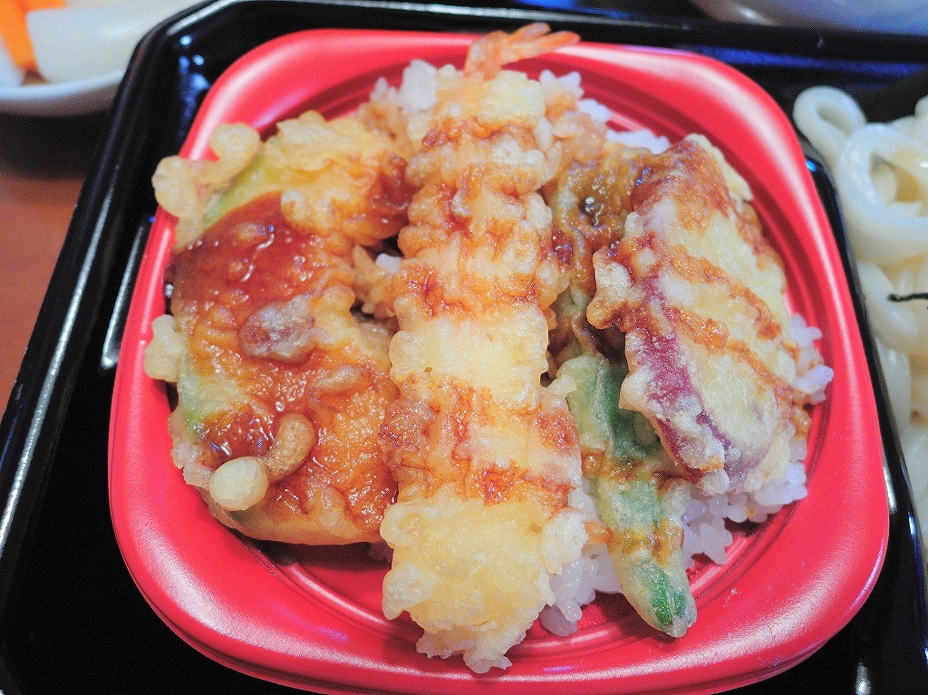 オーケーストアのお弁当(うどん天重セット)@自宅_d0393923_16202347.jpg