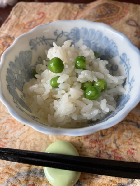 初物うすいえんどうで豆ご飯 地上50mでも野菜はできました そして3mへ 初物うすいえんどうで豆ご飯 地上50mでも野菜はできました そして3mへ