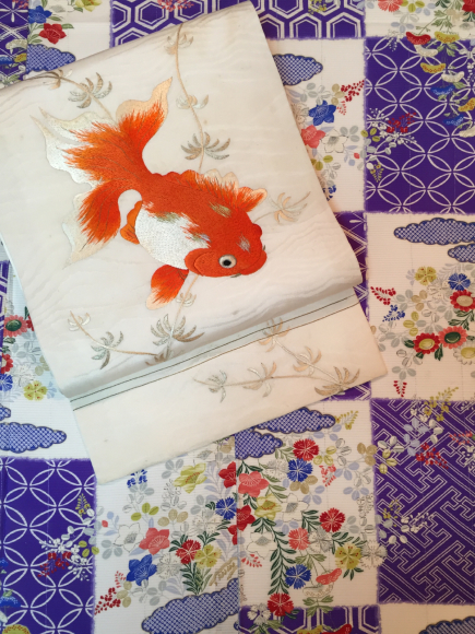 6 5より おさんぽきもの In恵比寿 金魚刺繍帯 藤色市松秋草着物 販売商品18 着物のいろは行商日記３