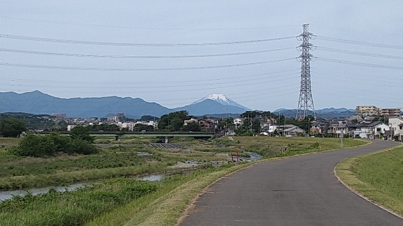 5/28 朝散歩、今日の富士山_b0042308_19402770.jpg