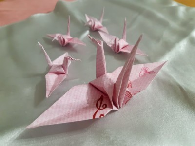 鶴の折り紙、いつ誰か発明したんだろう？_d0244370_03064285.jpg