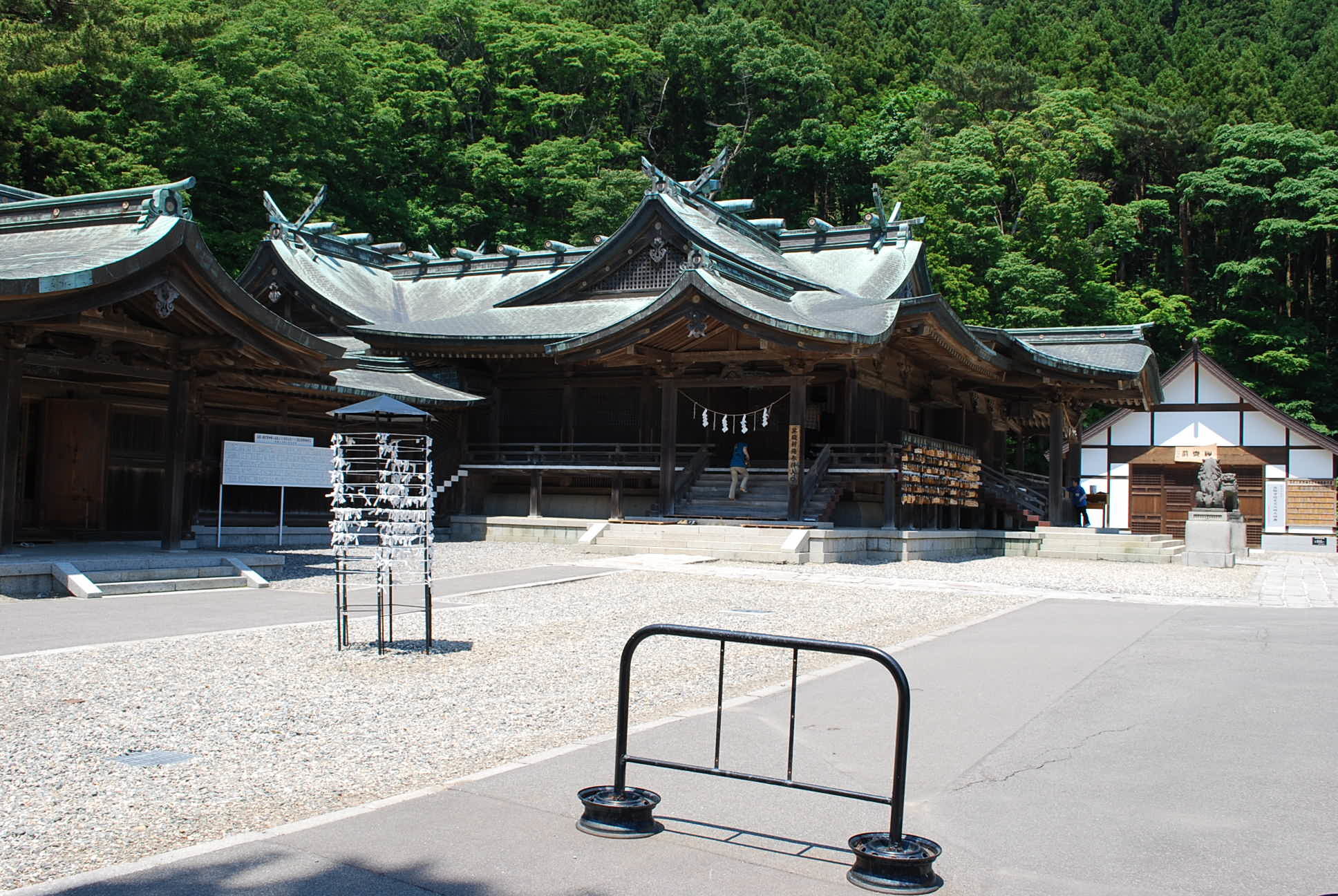 函館市谷地頭町の函館八幡宮(函館の建築再見2021)_f0142606_11234481.jpg