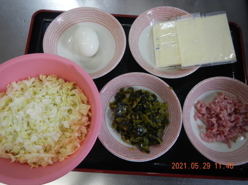 今日のお昼!_d0178056_18583912.jpg