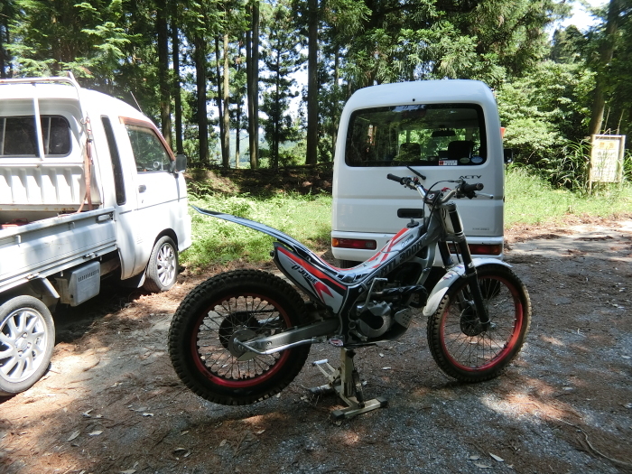 トラ車で山走り トラ車で山走り