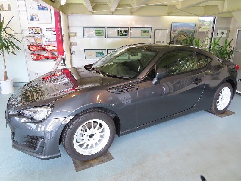 B4の存在意義と新型BRZの概略_f0076731_15242172.jpg