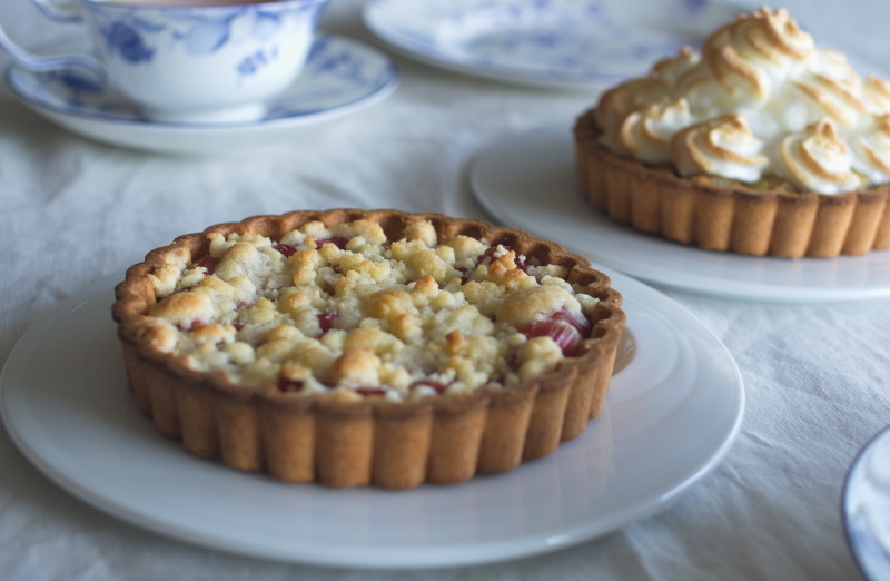 二種類のルバーブタルト Sweet