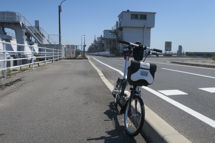 ブロンプトンで輪行&サイクリング _c0132901_19391434.jpg