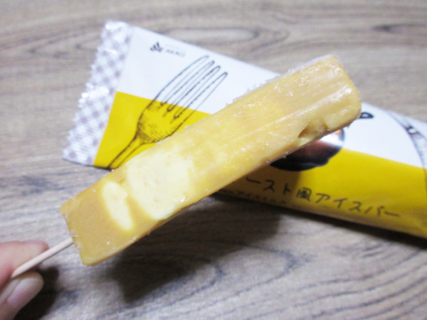 フレンチトースト風アイスバー(棒)@赤城乳業_c0152767_07294128.jpg