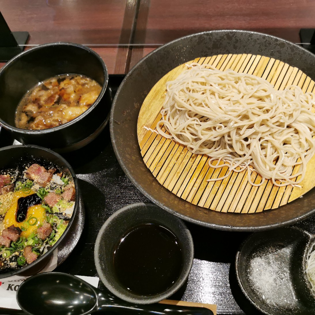 日本橋の神戸牛とおそばのお店でランチ 大阪市浪速区日本橋５ あかぎ屋 猫空くみょん食う寝る遊ぶ Part2