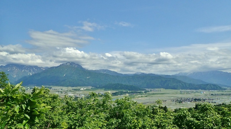 浦佐の西山へ二つの城跡を巡るコースへ_c0336902_21470026.jpg