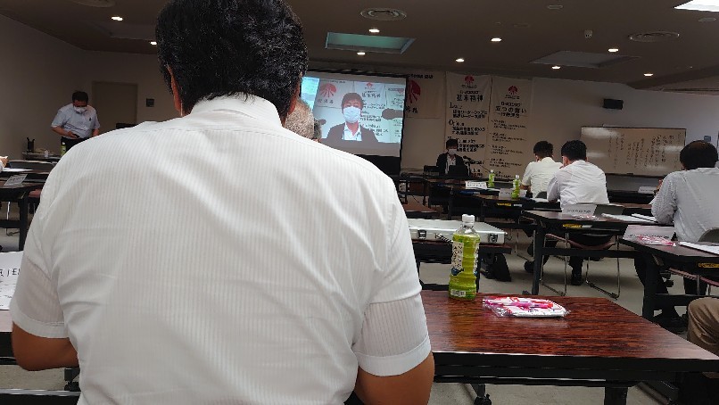ロータスクラブの例会_b0237229_13444304.jpg