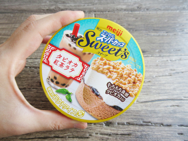 明治エッセル スーパーカップ Sweet\'s タピオカ紅茶ラテ＠明治_c0152767_07151956.jpg