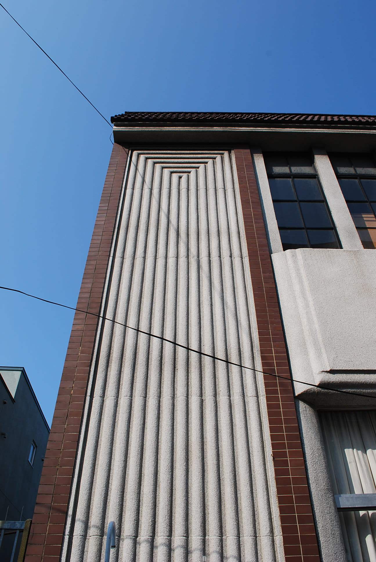 函館市末広町のイチヤマ商店(建築家・関根要太郎作品研究2021)_f0142606_18035727.jpg