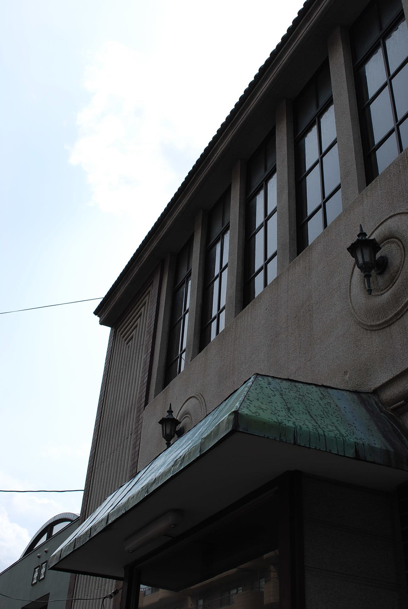 函館市末広町のイチヤマ商店(建築家・関根要太郎作品研究2021)_f0142606_18081966.jpg