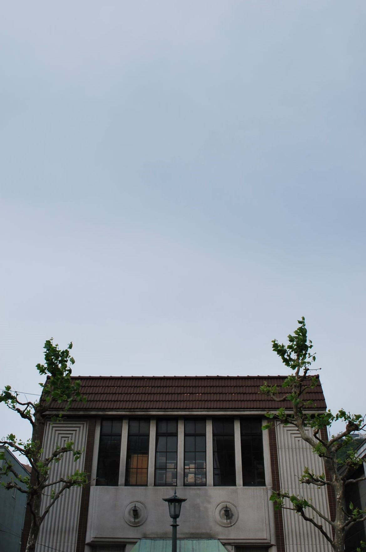 函館市末広町のイチヤマ商店(建築家・関根要太郎作品研究2021)_f0142606_22045734.jpg