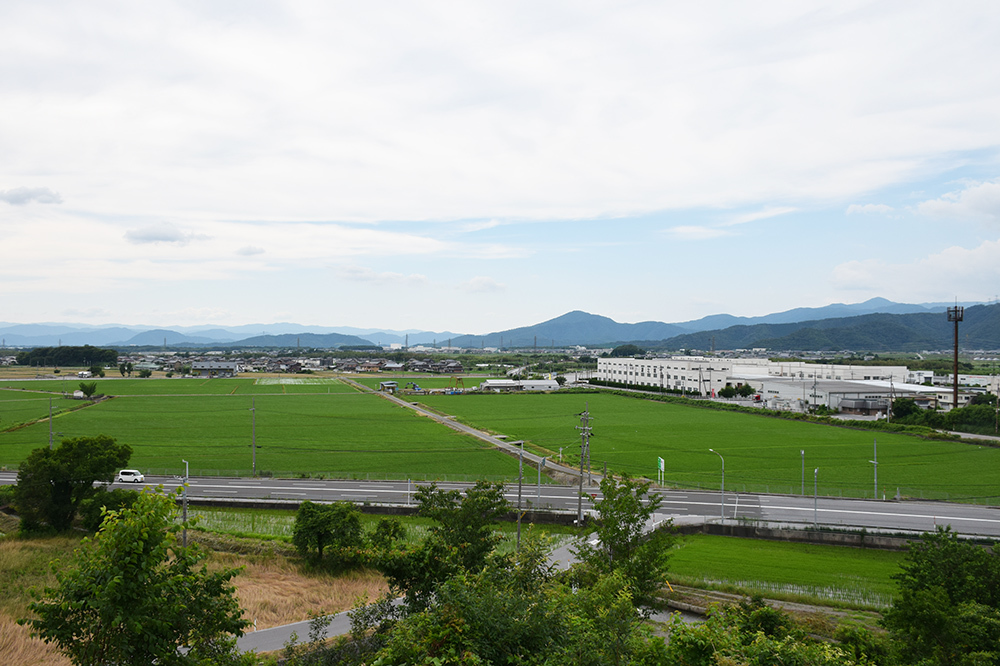 姉川古戦場めぐり。 その4 ＜龍ヶ鼻陣跡（織田信長本陣跡）＞ : 坂の