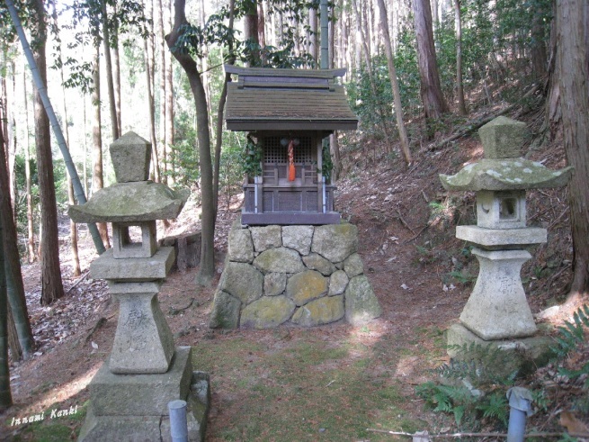 稲荷神社(西脇市黒田庄町船町)_d0287413_11185287.jpg