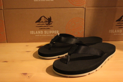 「ISLAND SLIPPER」 \"海でも川でも履けるモデル\" ご紹介_f0191324_09001103.jpg