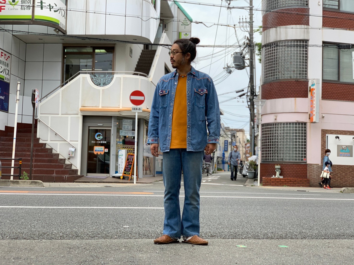 \"Nasngwam.\"<<FLOWER DENIM SHIERTS>>new in!!!!_c0167336_23171862.jpg