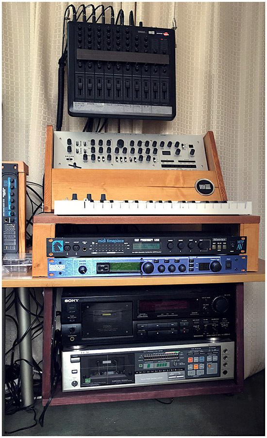 Moog Mother-32を使い倒す1 : 鳥人の翼 In order to get Moog Mother-32を使い倒す1 : 鳥人の翼 In order to get