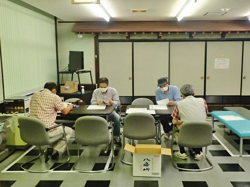 6月2日には定例の四役会議がありました_c0336902_19472647.jpg