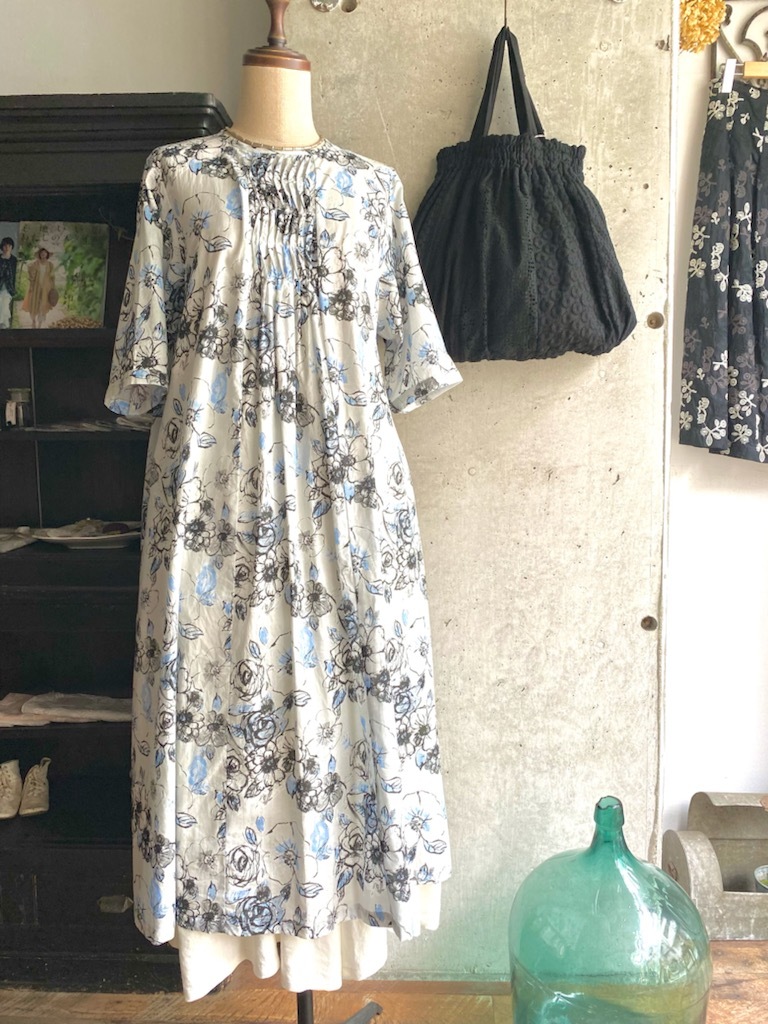 コットンハウスアヤ 花柄ワンピース Cotton House Aya コットンハウス