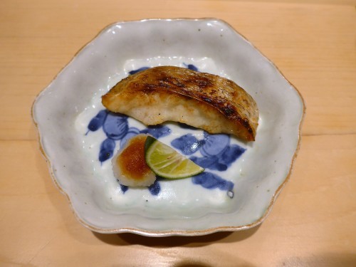 新富町「鮨はしもと」へ行く。_f0232060_22101357.jpg