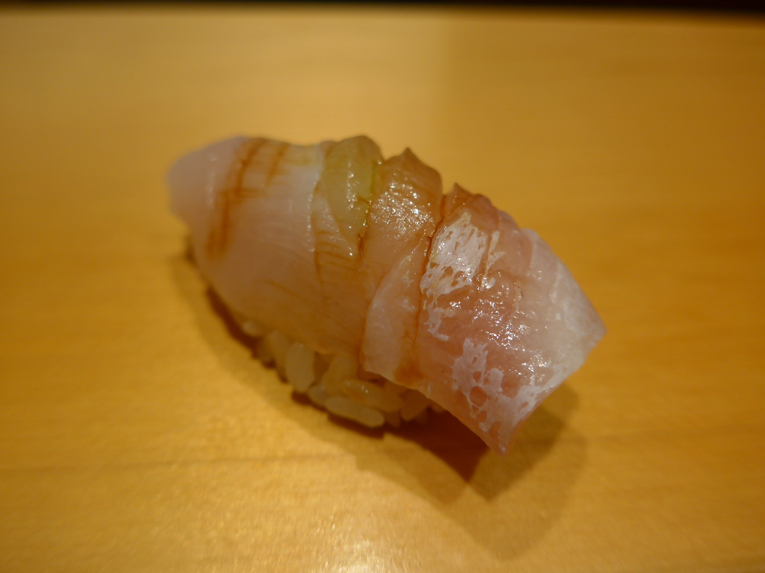 新富町「鮨はしもと」へ行く。_f0232060_22145064.jpg